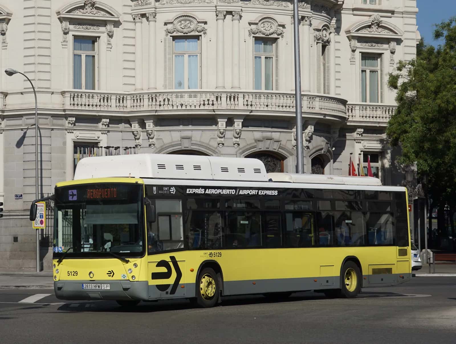 Autobuzul de transfer de la aeroport din Madrid - Express Aeropuerto Linia 203